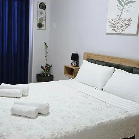 Mecani 게스트하우스 Gjirokastër