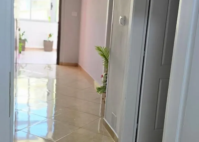 Mecani Affittacamere *