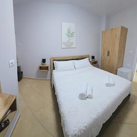 Mecani * Gjirokastër