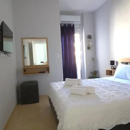 Mecani Pensión Gjirokastër